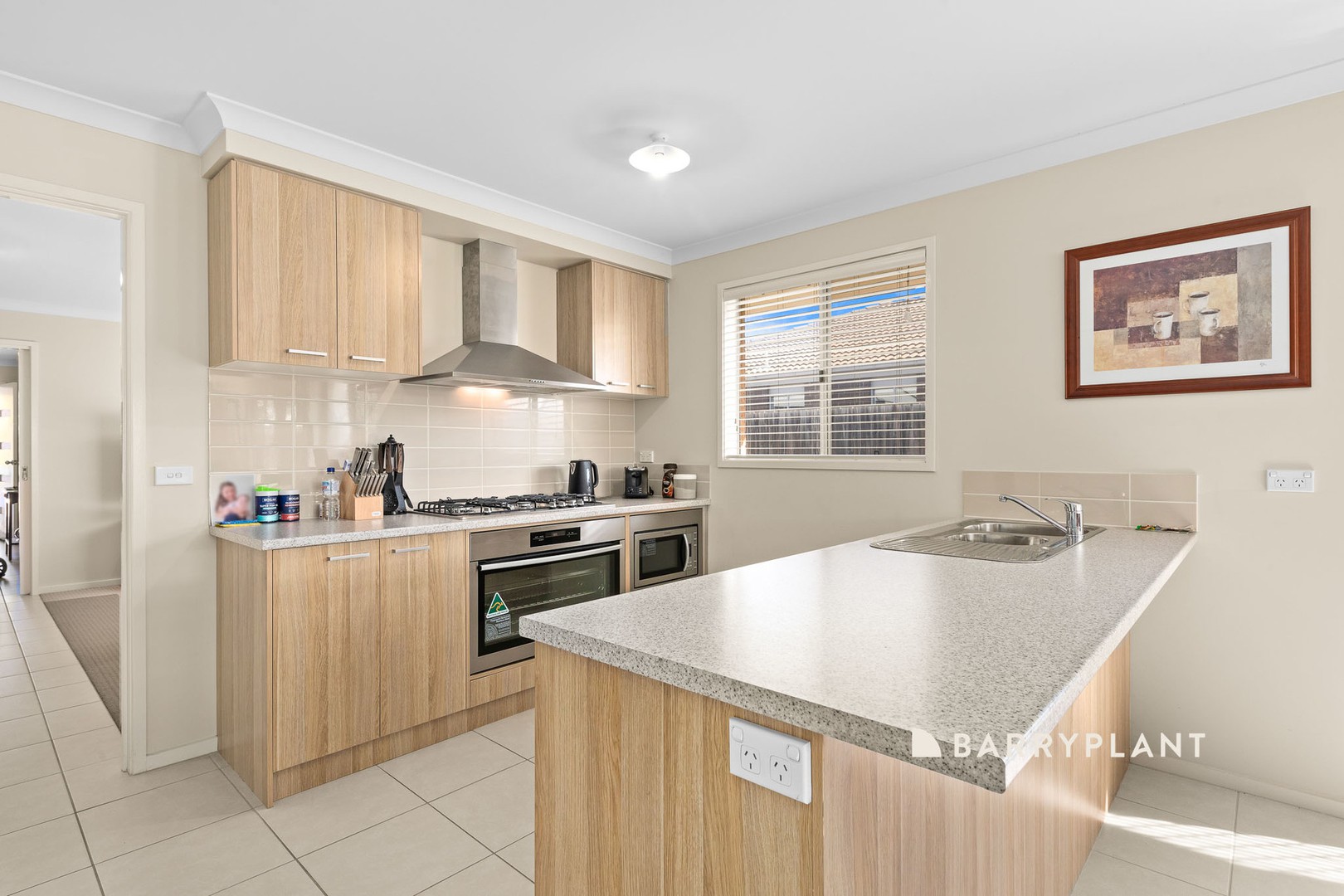 6 Goshawk Drive, Pakenham, VIC 3810, Pakenham - Thumbnail 3