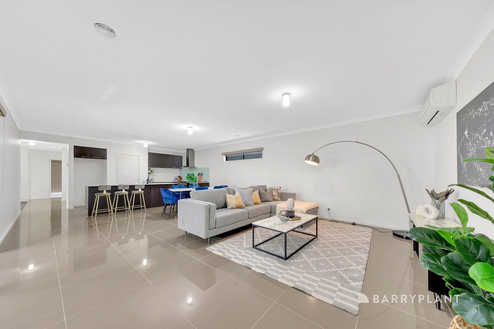 6 Grasswren Rise, South Morang, VIC 3752, South Morang - Thumbnail 2
