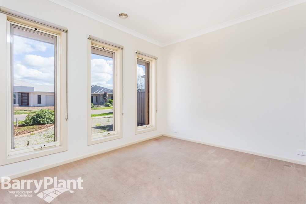 6 Grenache Street, Point Cook, VIC 3030, Point Cook - Thumbnail 7