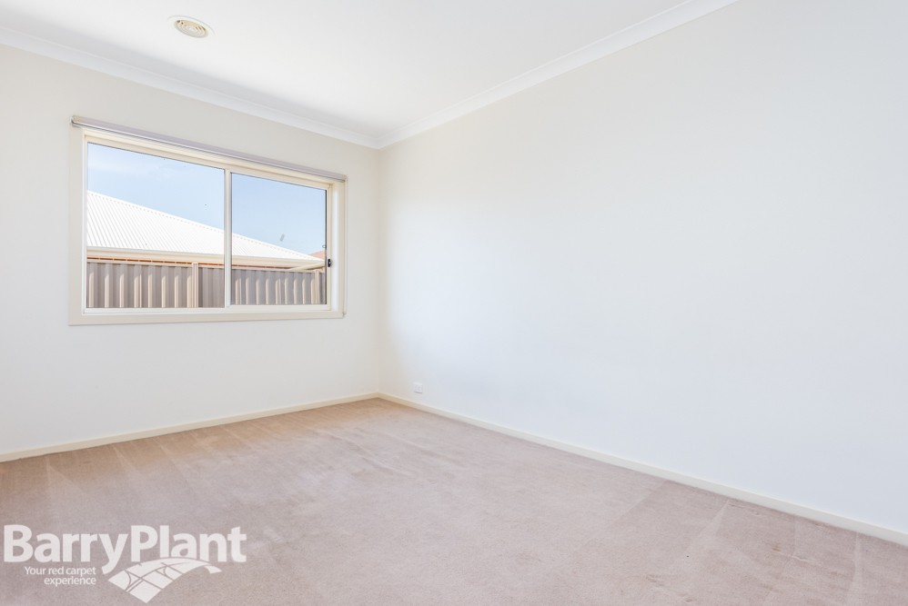 6 Grenache Street, Point Cook, VIC 3030, Point Cook - Thumbnail 8