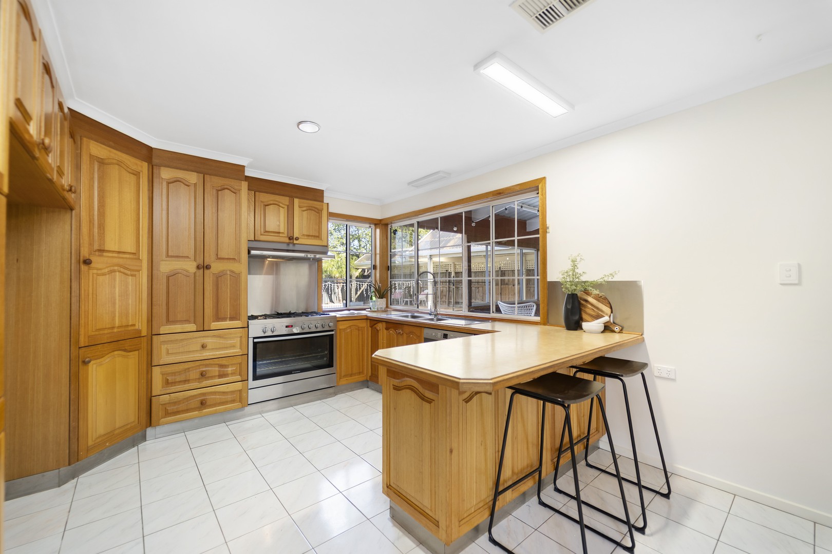 6 Greylea Grove, Seabrook, VIC 3028, Seabrook - Thumbnail 5