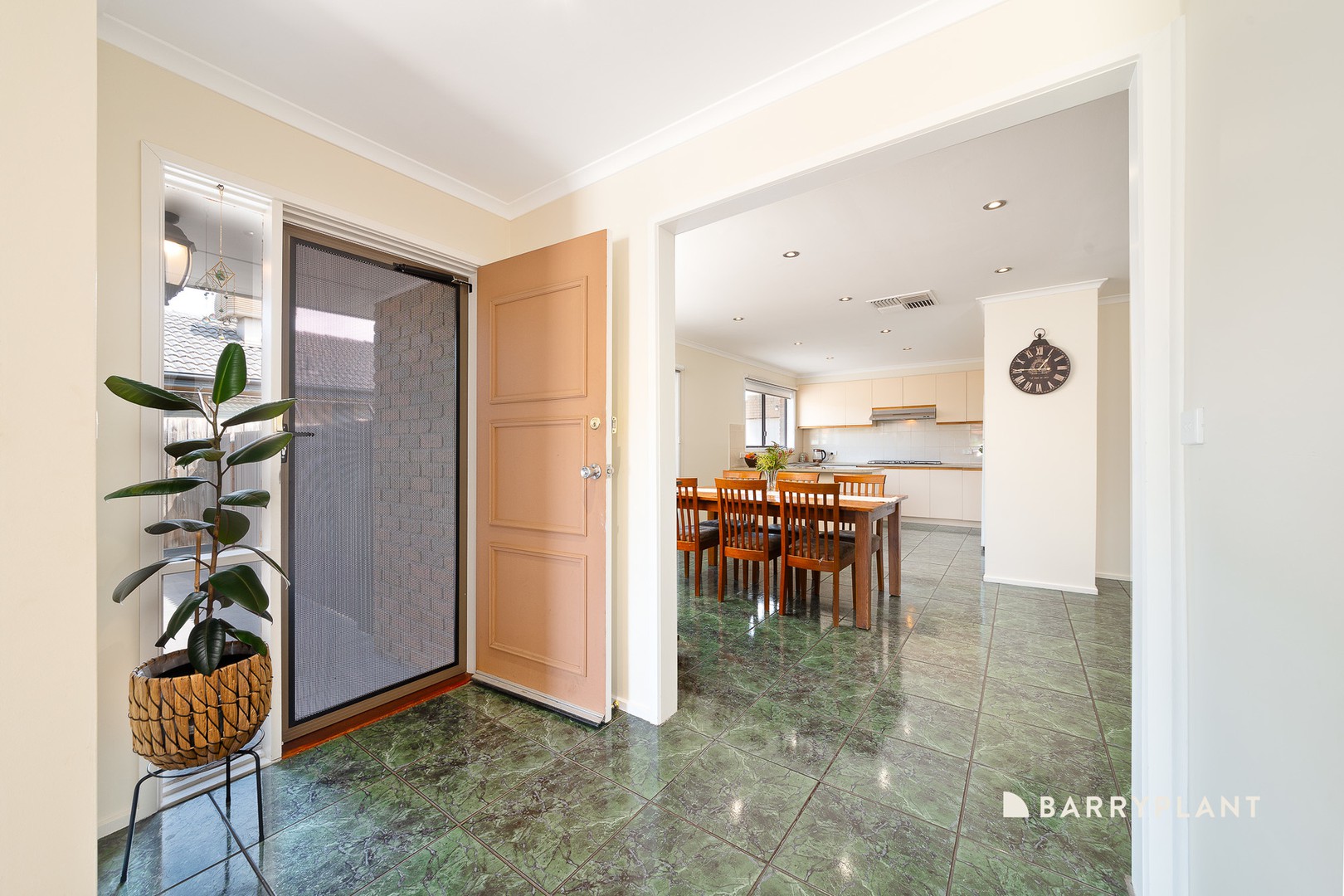 6 Guinea Court, Epping, VIC 3076, Epping - Thumbnail 5