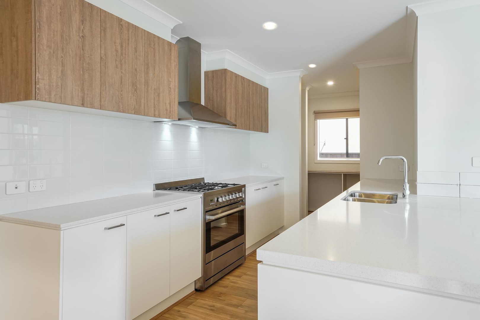6 Gulfstream Avenue, Mount Duneed, VIC 3217, Mount Duneed - Thumbnail 2
