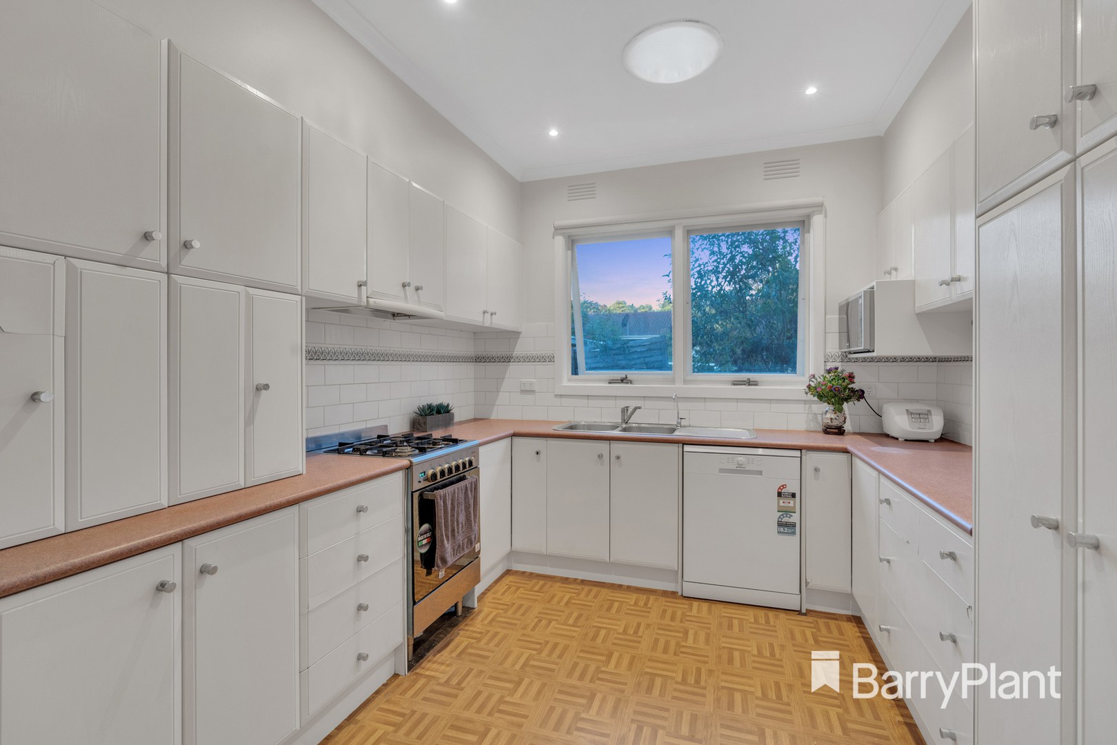 6 Gwynne Street, Mount Waverley, VIC 3149, Mount Waverley - Thumbnail 3