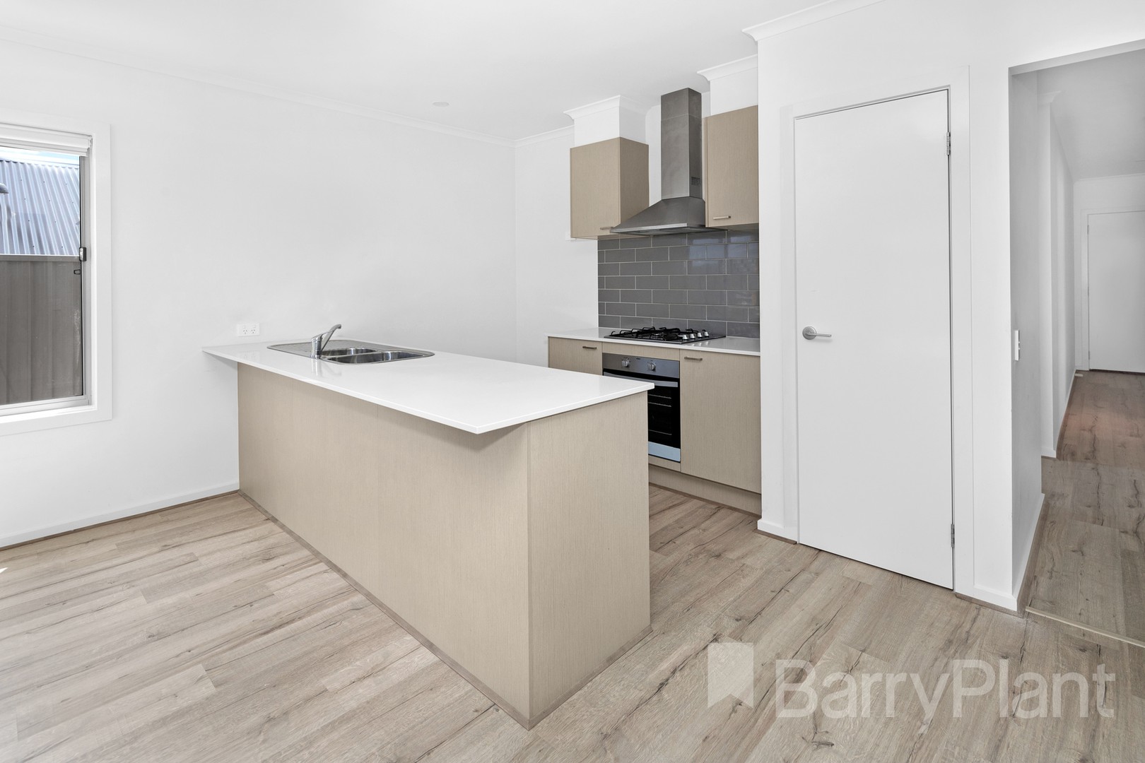 6 Haigh Place, Mount Pleasant, VIC 3350, Mount Pleasant - Thumbnail 4