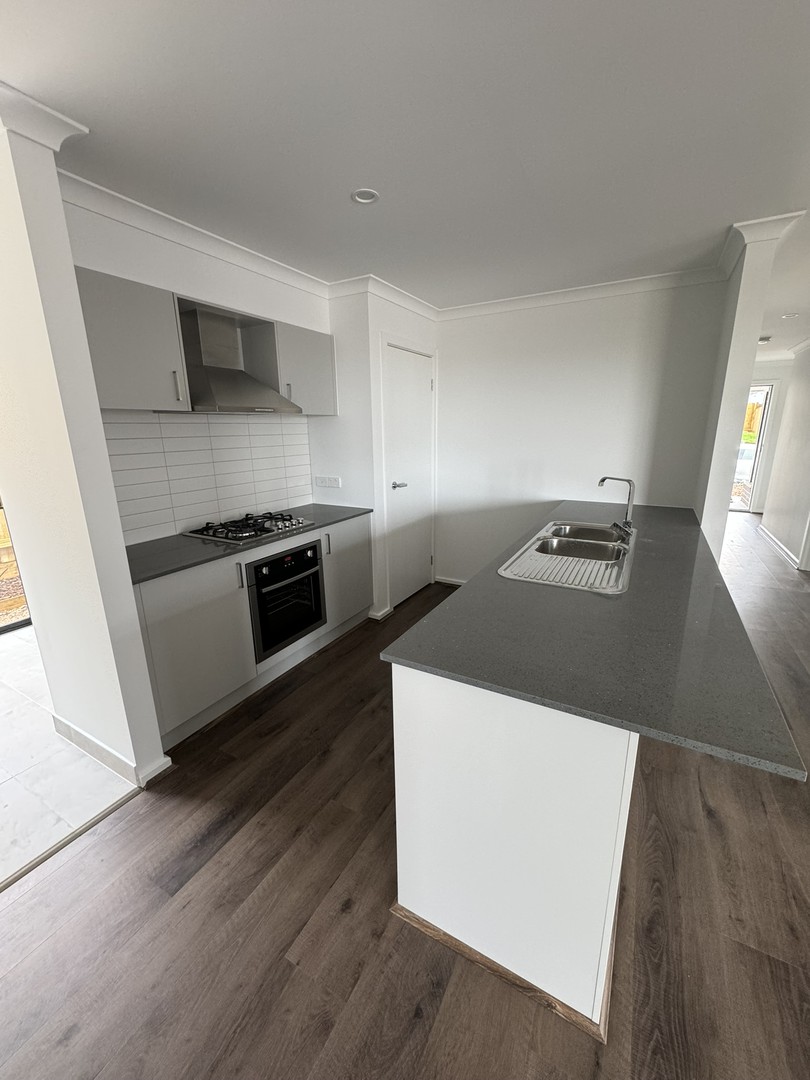 6 Hardhead StreetWallan, vic 3756  - Leased, Wallan - Thumbnail 3