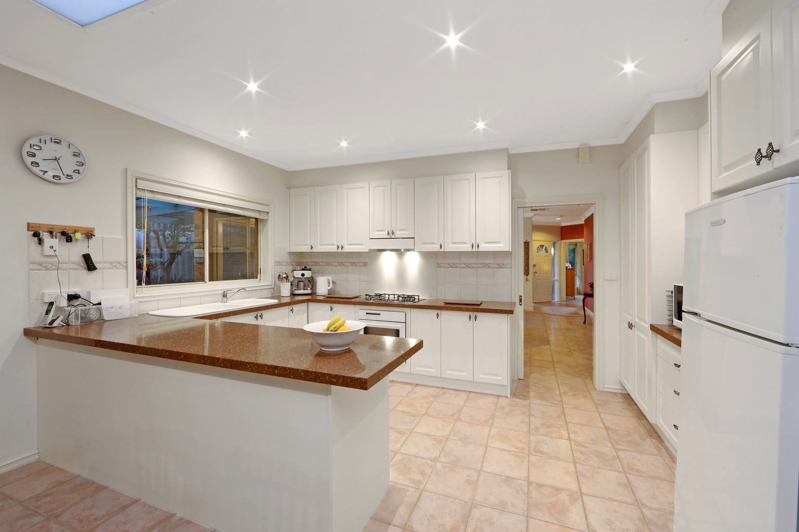 6 Harptree Close, Rowville, VIC 3178, Rowville - Thumbnail 2