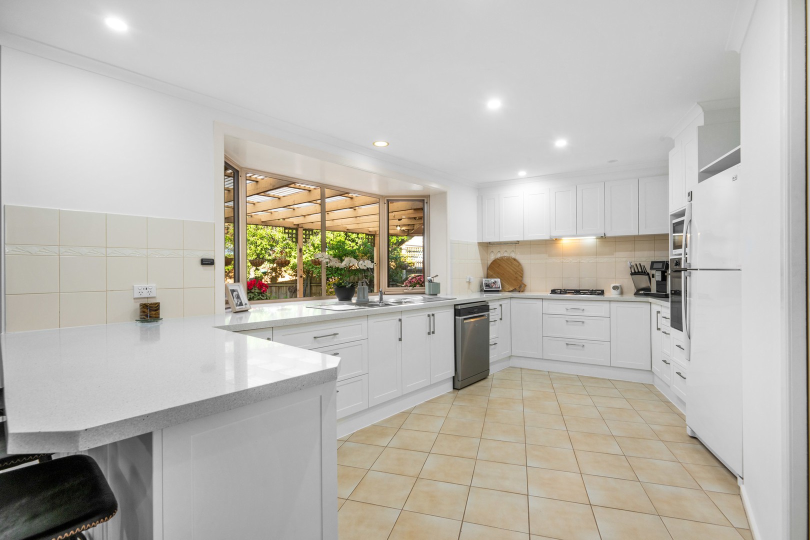 6 Harris Court, Bell Post Hill, VIC 3215 - Thumbnail 2 - 16/07/2025