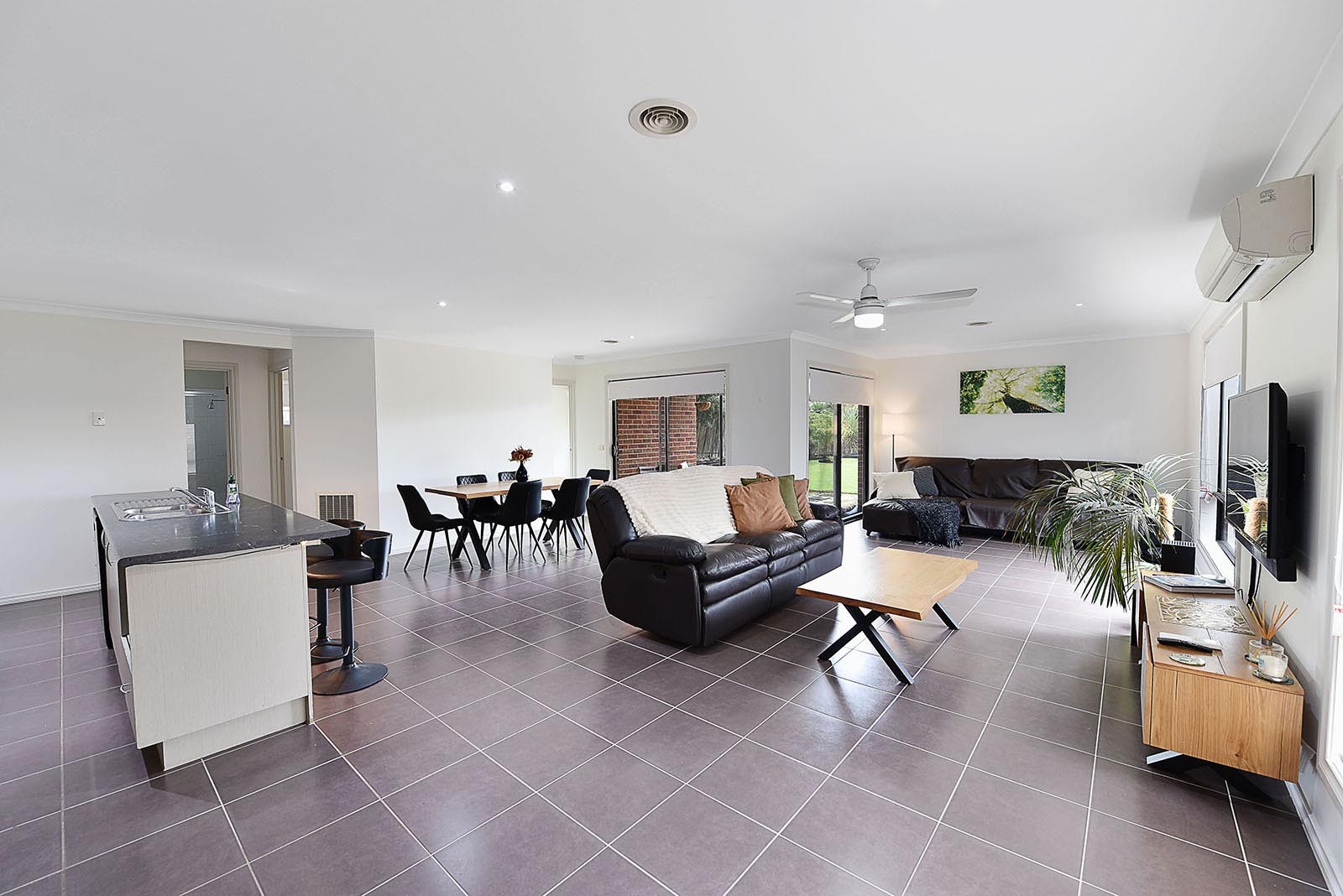 6 Hatfield Ct, Sunbury, VIC 3429, Sunbury - Thumbnail 3