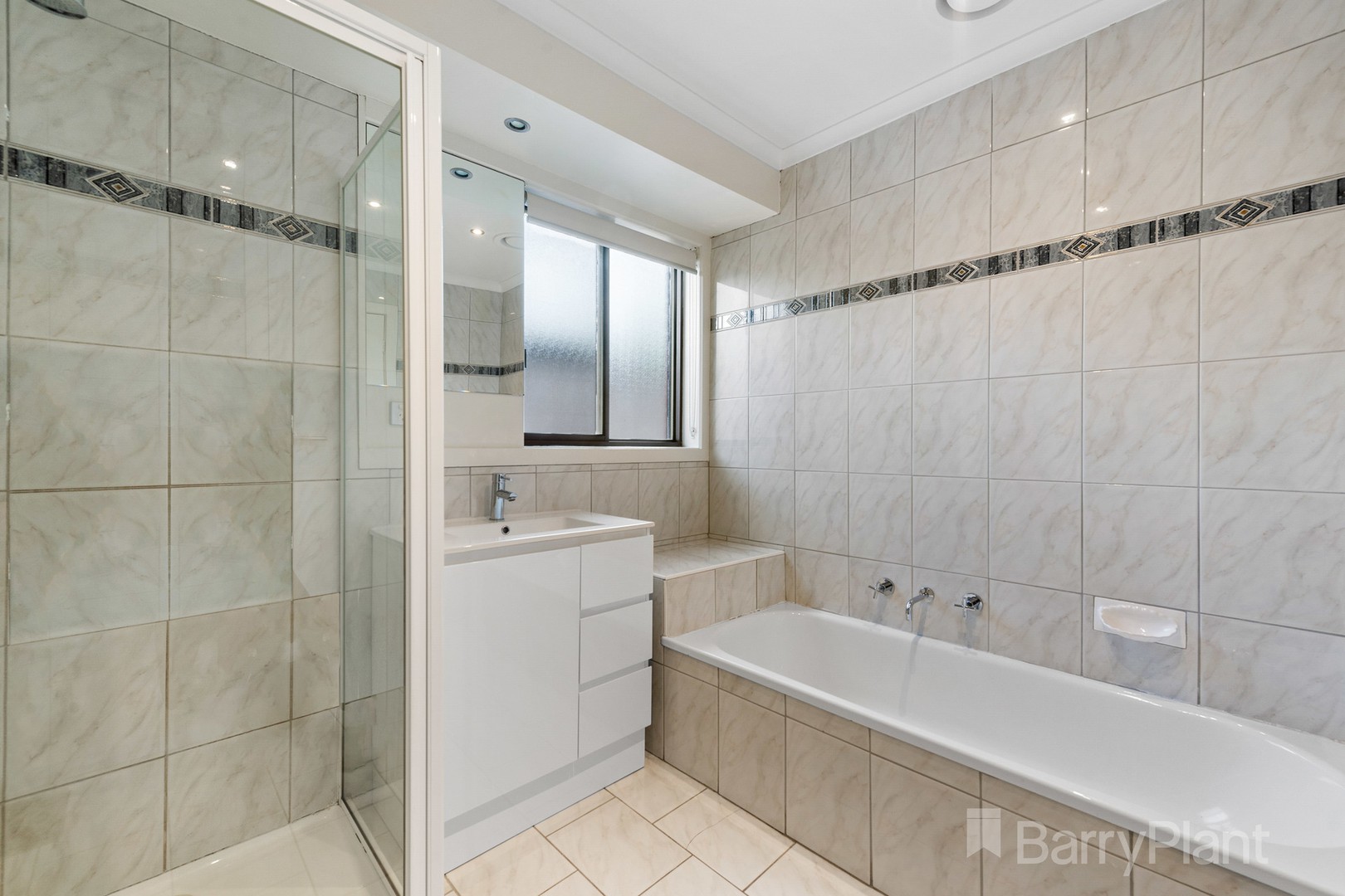 6 Hattah Court, Taylors Lakes, VIC 3038, Taylors Lakes - Thumbnail 6
