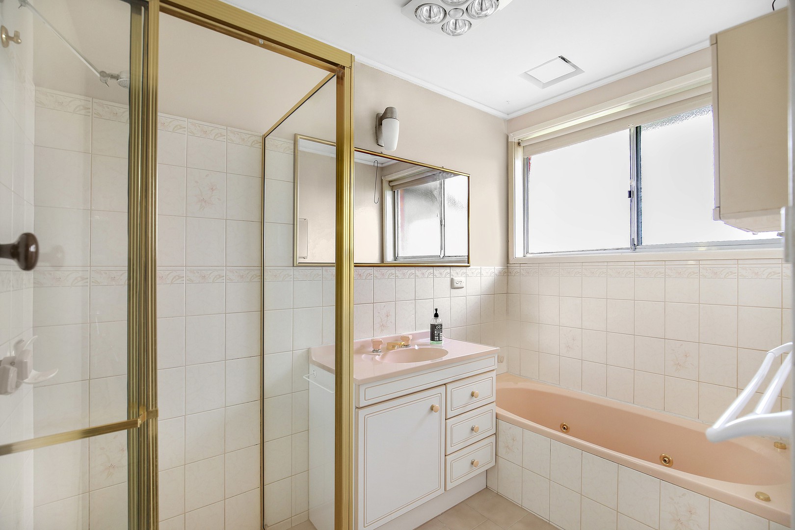 6 Havelock Avenue, Bundoora, VIC 3083 - Thumbnail 2 - 06/09/2024