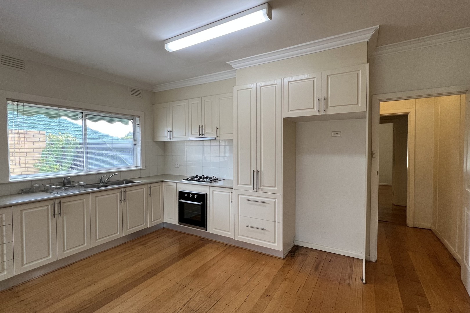 6 Henty Street, Reservoir, VIC 3073, Reservoir - Thumbnail 6