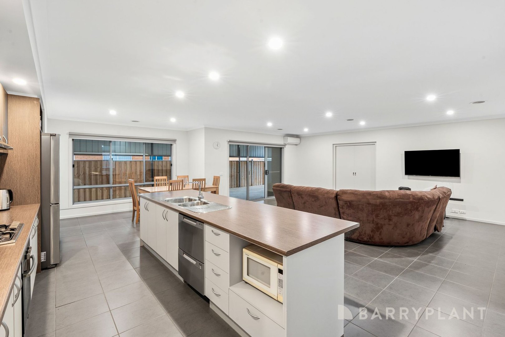 6 Hester Street, Tarneit, VIC 3029, Tarneit - Thumbnail 7