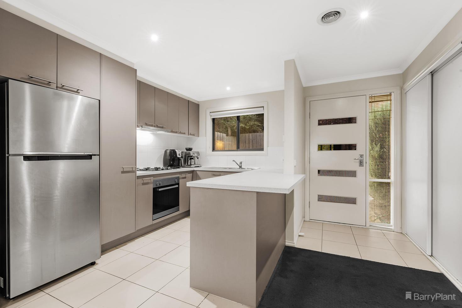 6 Hillside Close, Montrose, VIC 3765, Montrose - Thumbnail 2