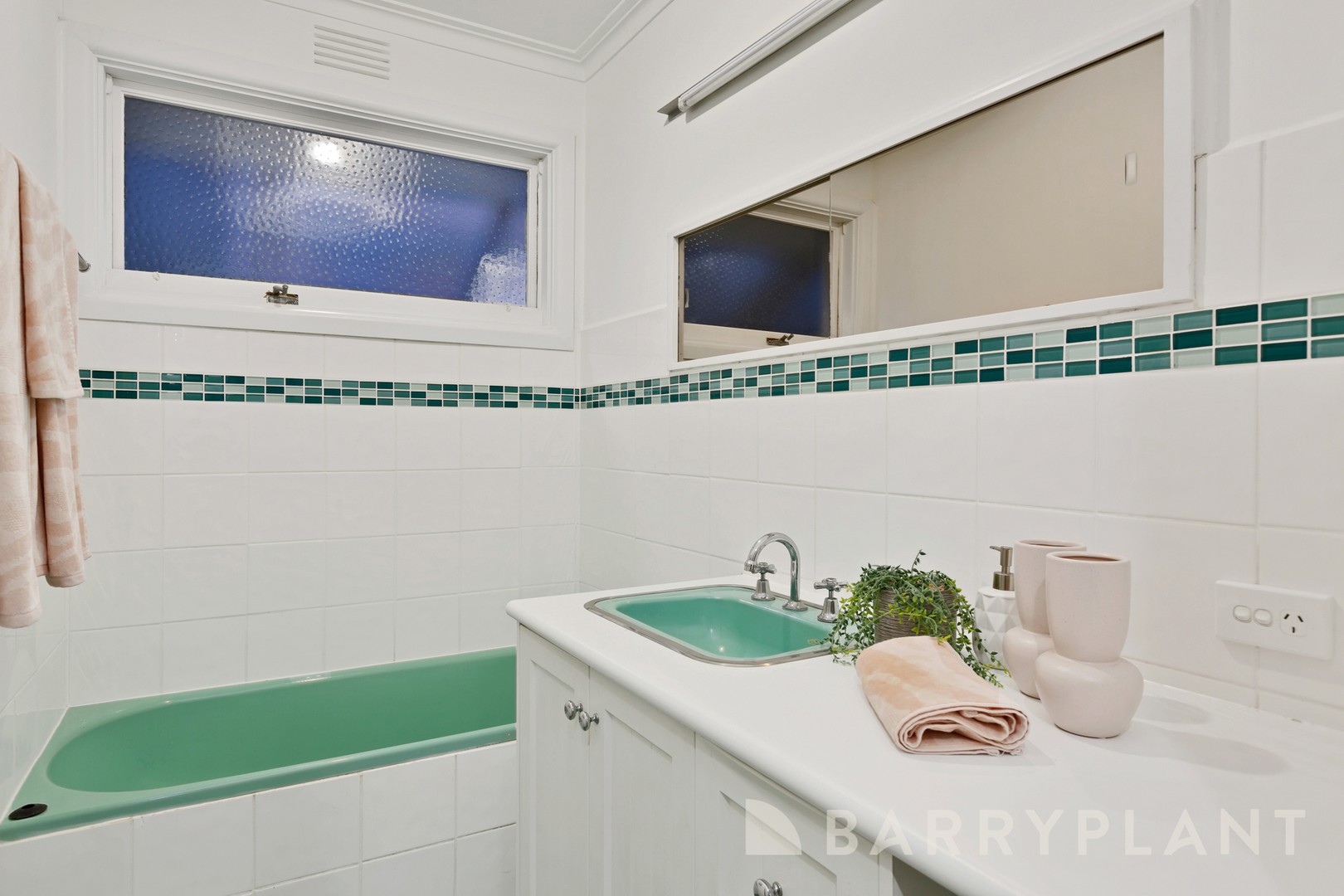 6 Huntley Street, Watsonia North, VIC 3087, Watsonia North - Thumbnail 6