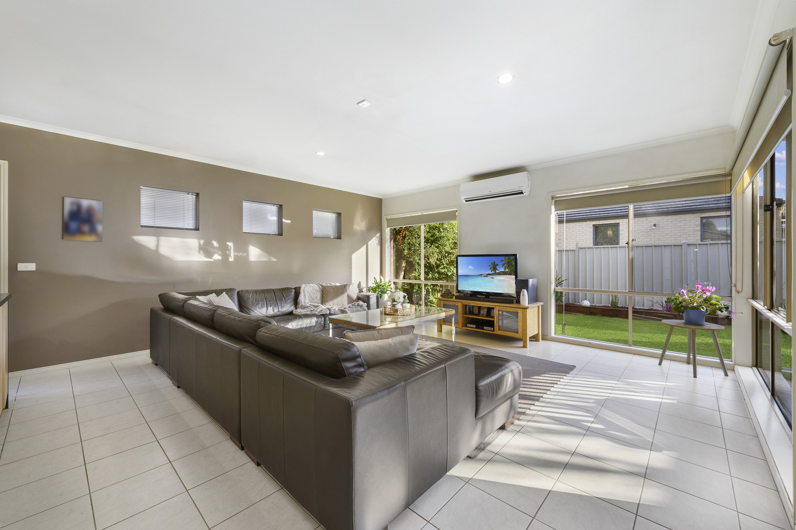 6 Hunts Cross WayCaroline Springs, VIC 3023, Caroline Springs - Thumbnail 4