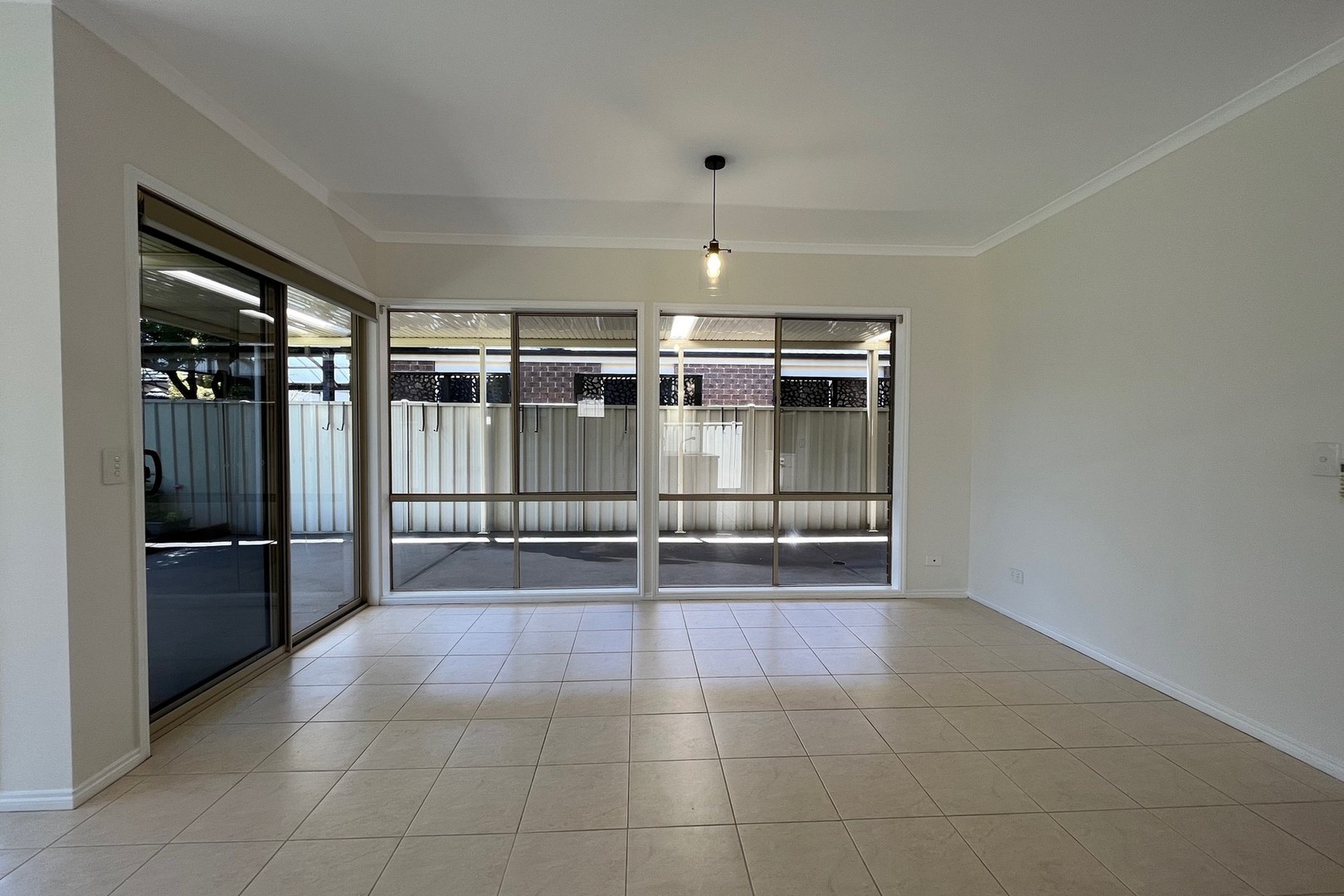6 Hunts Cross Way, Caroline Springs, VIC 3023, Caroline Springs - Thumbnail 8
