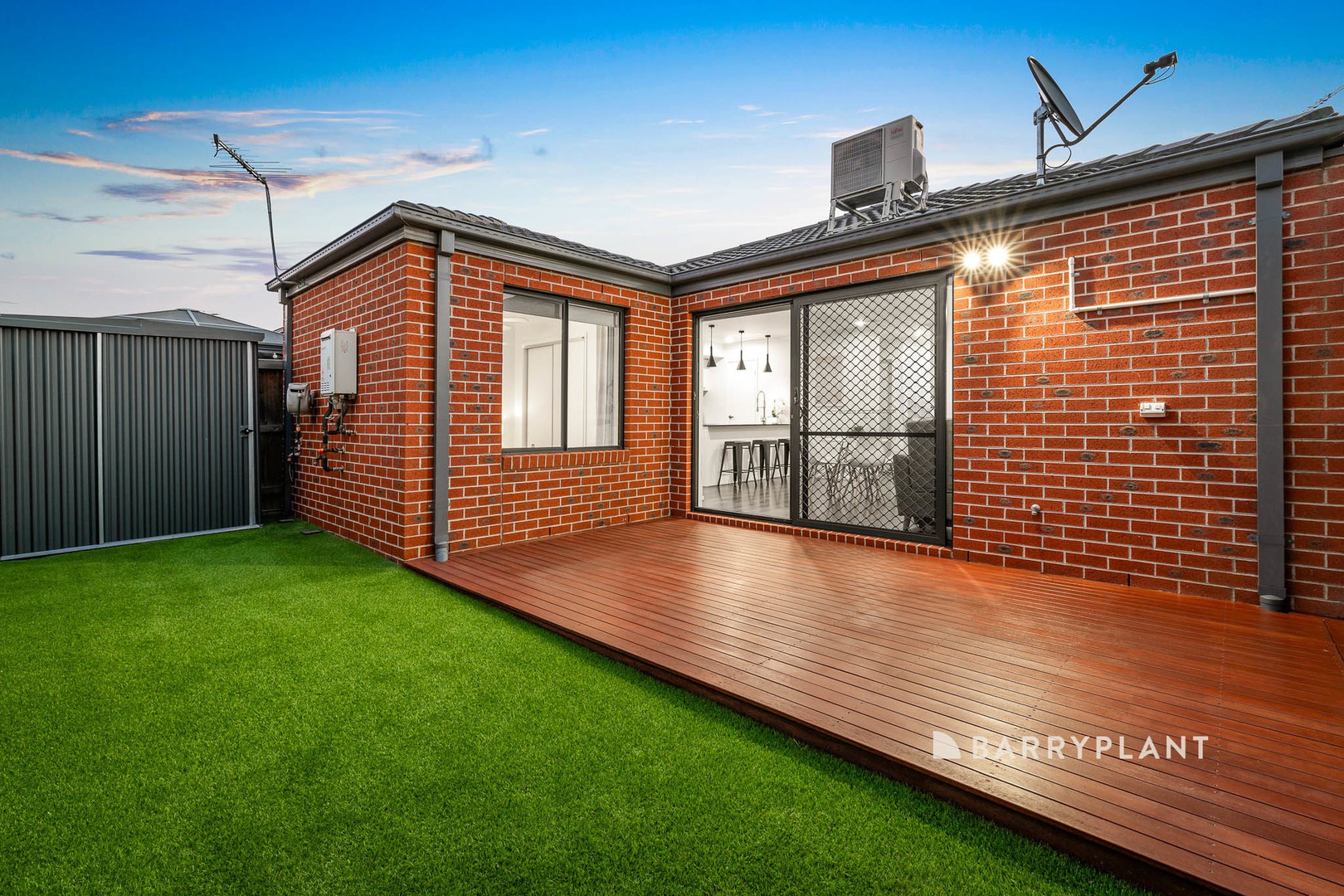 6 Hurdle Street, Clyde North, VIC 3978, Clyde North - Thumbnail 2
