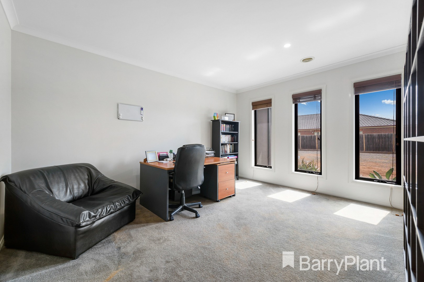 6 Jeune Place, Kurunjang, VIC 3337, Kurunjang - Thumbnail 4