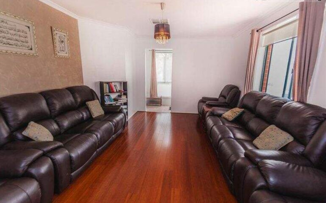 6 Johnson Bowl, Meadow Heights, VIC 3048 - Thumbnail 1 - 16/12/2025