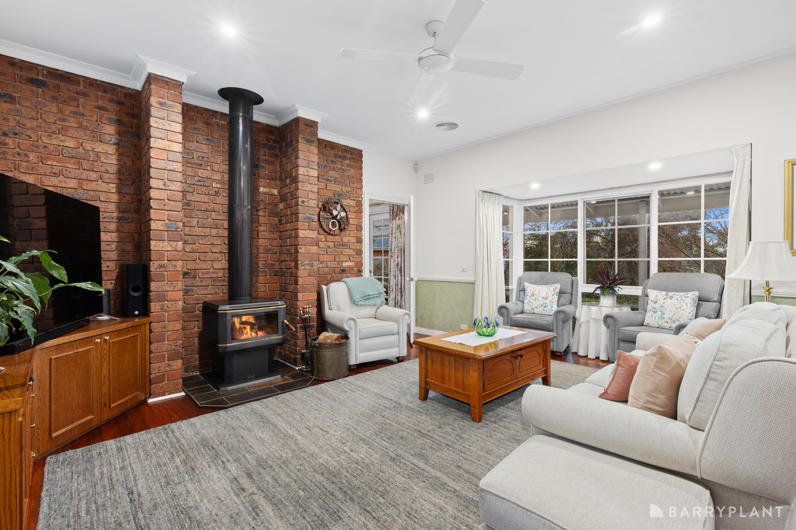 6 Joseph Court, Park Orchards, VIC 3114, Park Orchards - Thumbnail 3