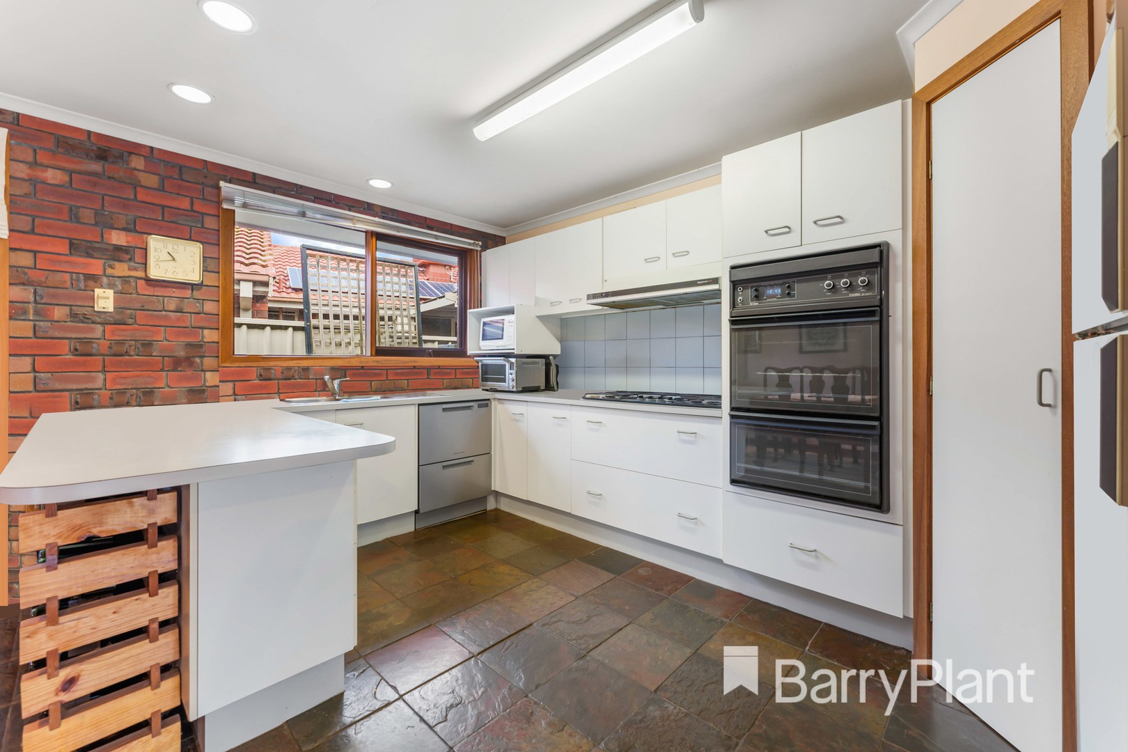 6 Kameruka Court, Werribee, VIC 3030, Werribee - Thumbnail 6