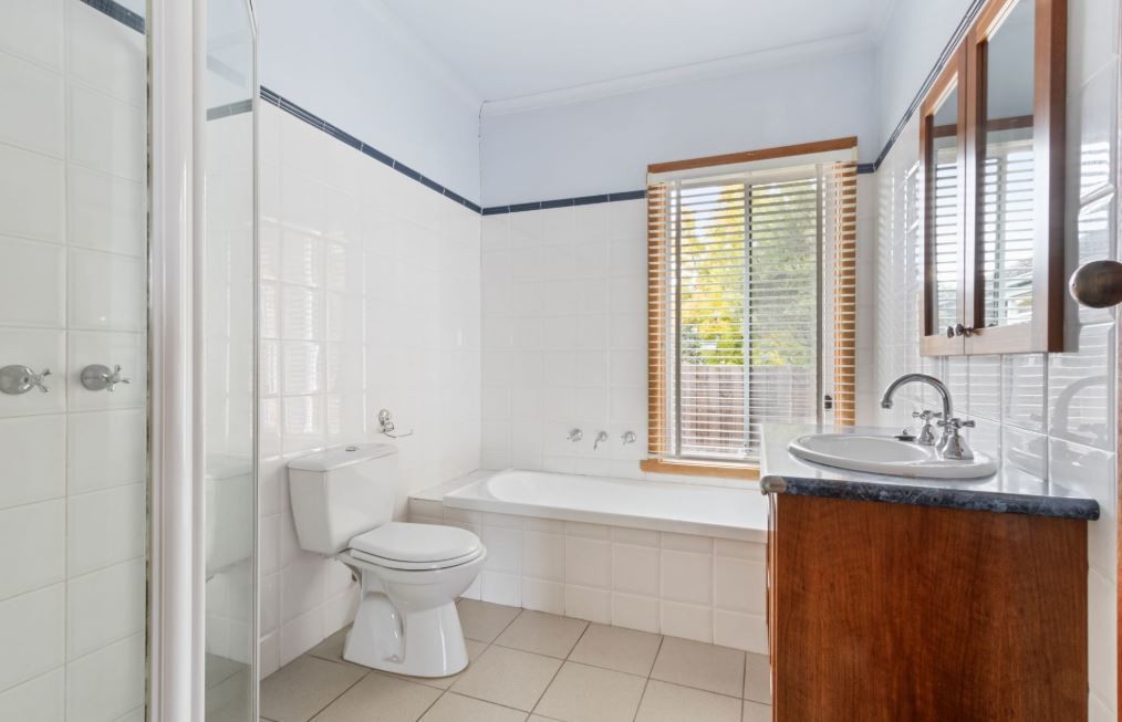 6 Keilor Avenue, Reservoir, VIC 3073, Reservoir - Thumbnail 5