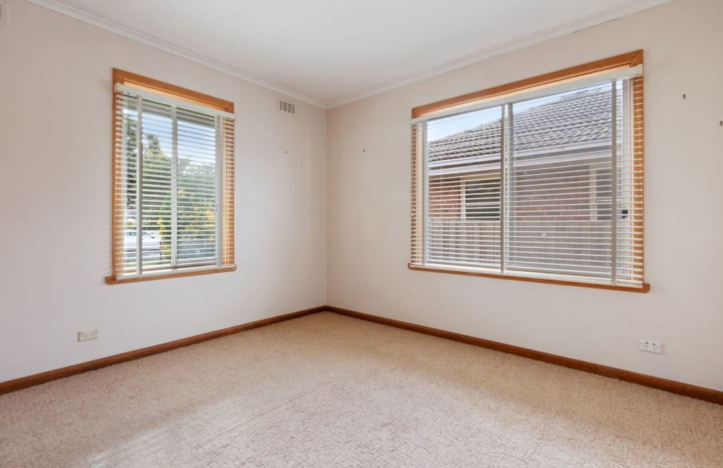 6 Keilor Avenue, Reservoir, VIC 3073, Reservoir - Thumbnail 8