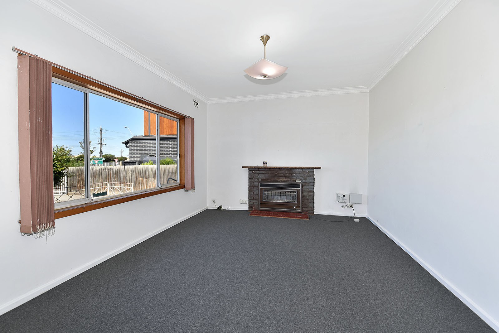 6 Kendale Street, Airport West, VIC 3042, Airport West - Thumbnail 2