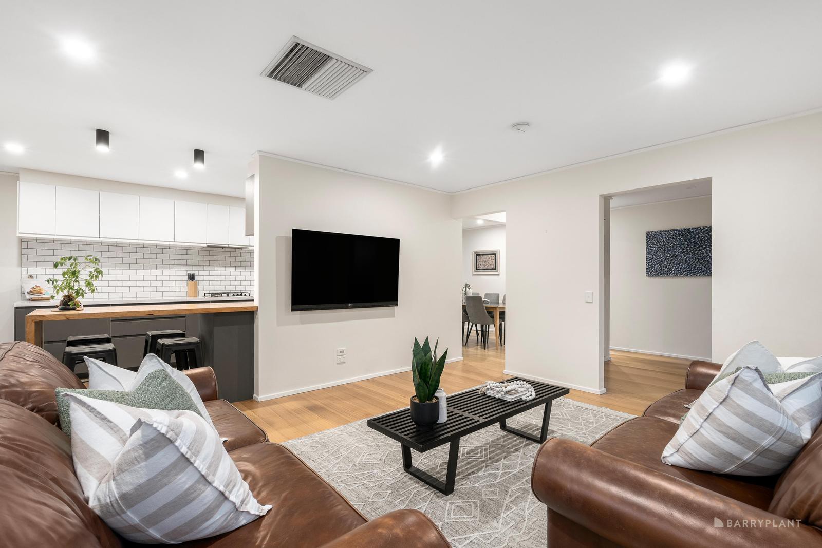 6 Kent Court, Bundoora, VIC 3083, Bundoora - Thumbnail 2