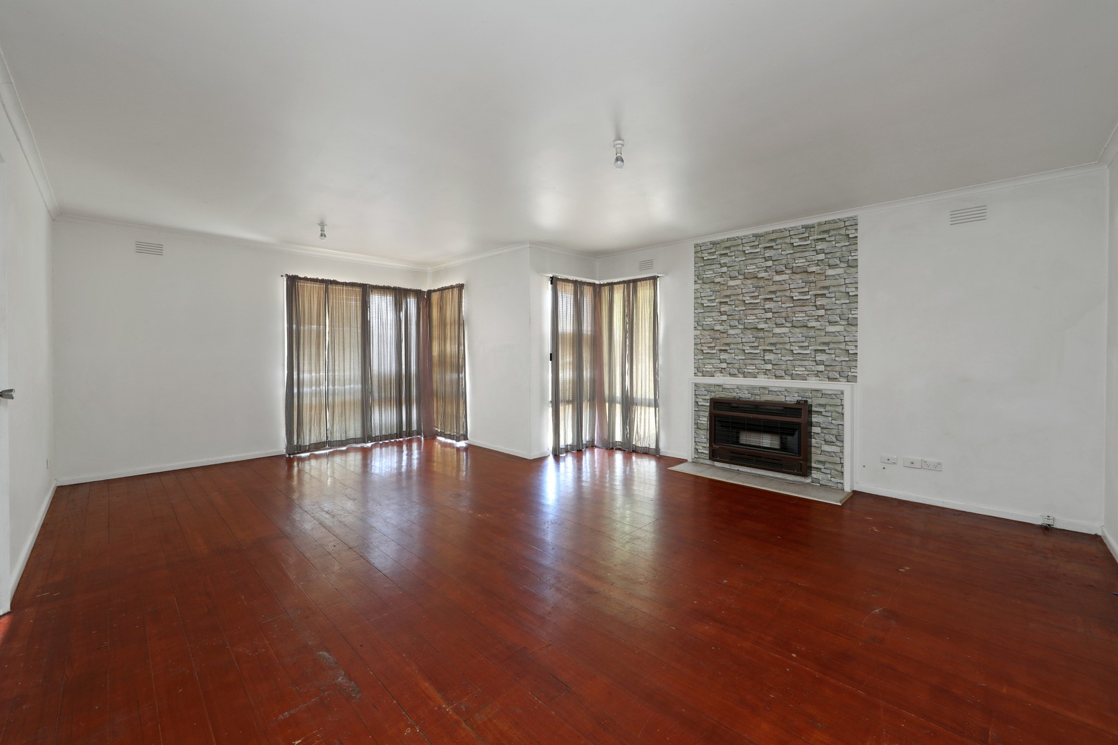 6 Kenwyn Court, Ferntree Gully, VIC 3156, Ferntree Gully - Thumbnail 3