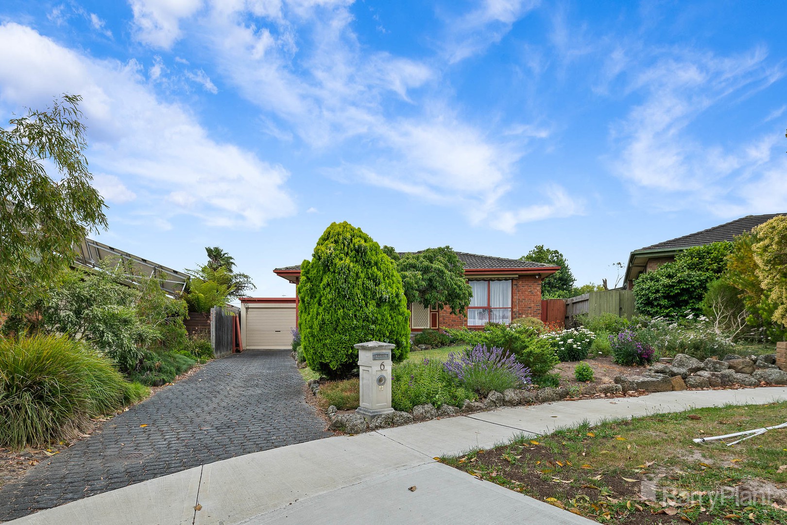 6 Kialoa Court, Narre Warren, VIC 3805, Narre Warren - Thumbnail 2