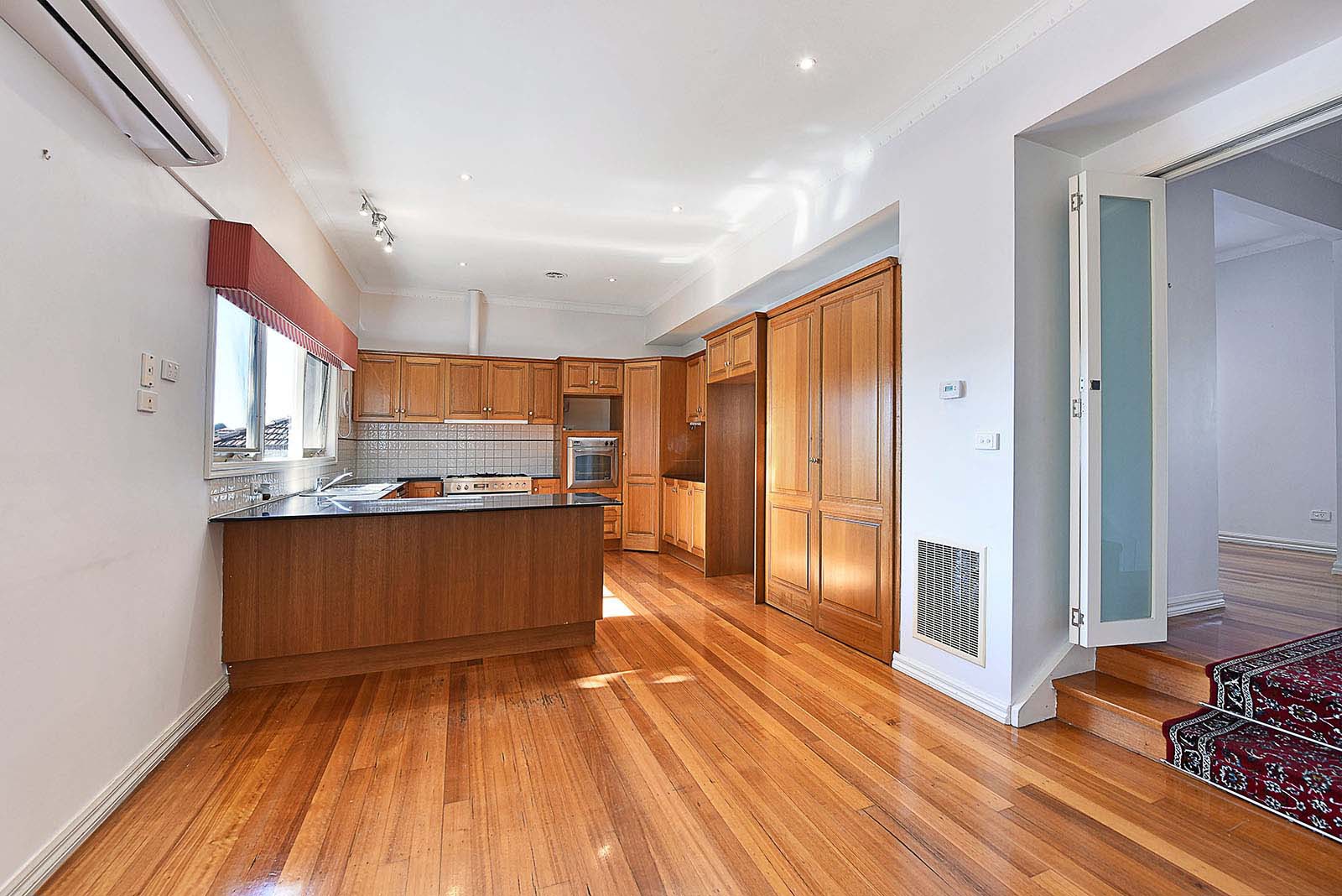 6 Kilburn St, Strathmore, VIC 3041, Strathmore - Thumbnail 4