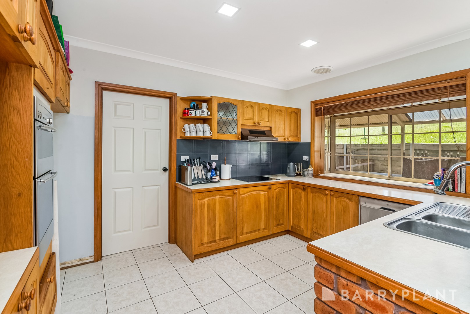 6 Kooralinga Drive, Wandong, VIC 3758, Wandong - Thumbnail 2
