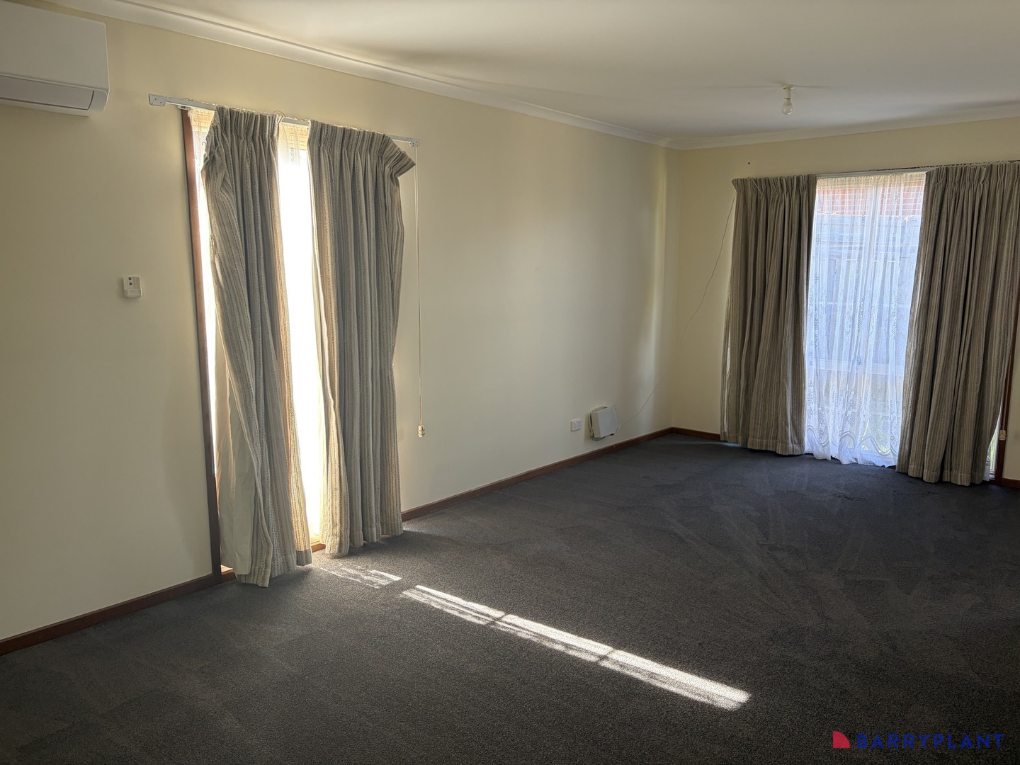 6 Kraft Crescent, Drouin, VIC 3818 - Thumbnail 1 - 04/09/2026