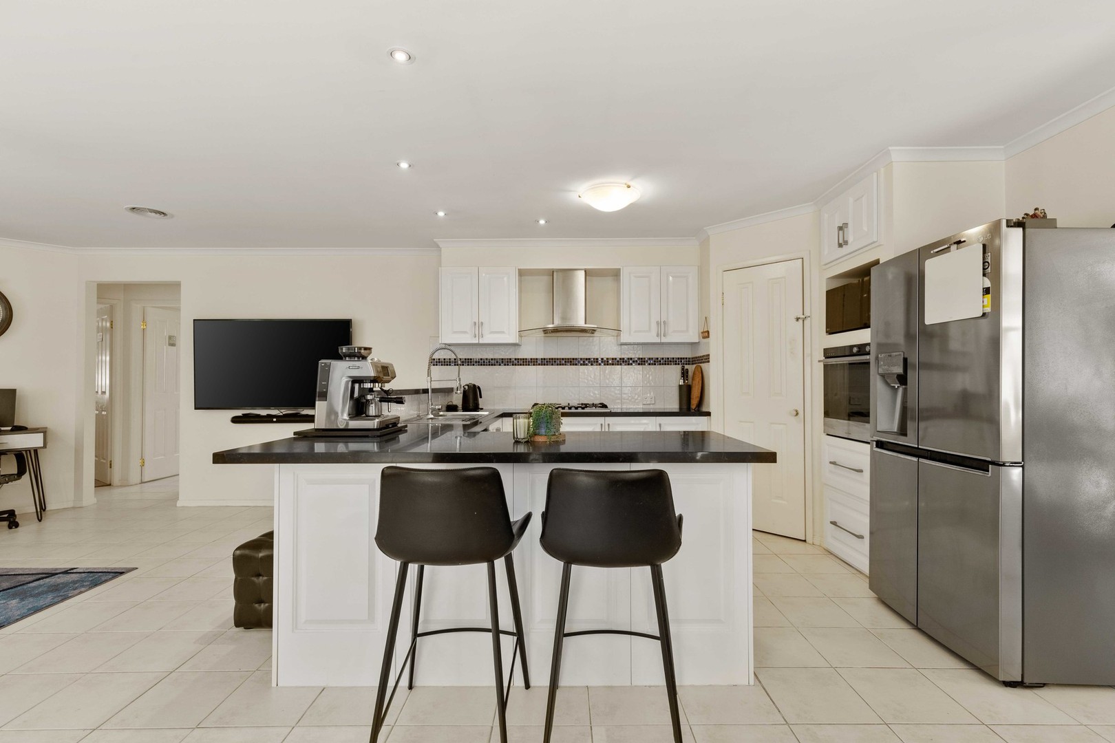 6 Langmore Drive, Hillside, VIC 3037, Hillside - Thumbnail 6