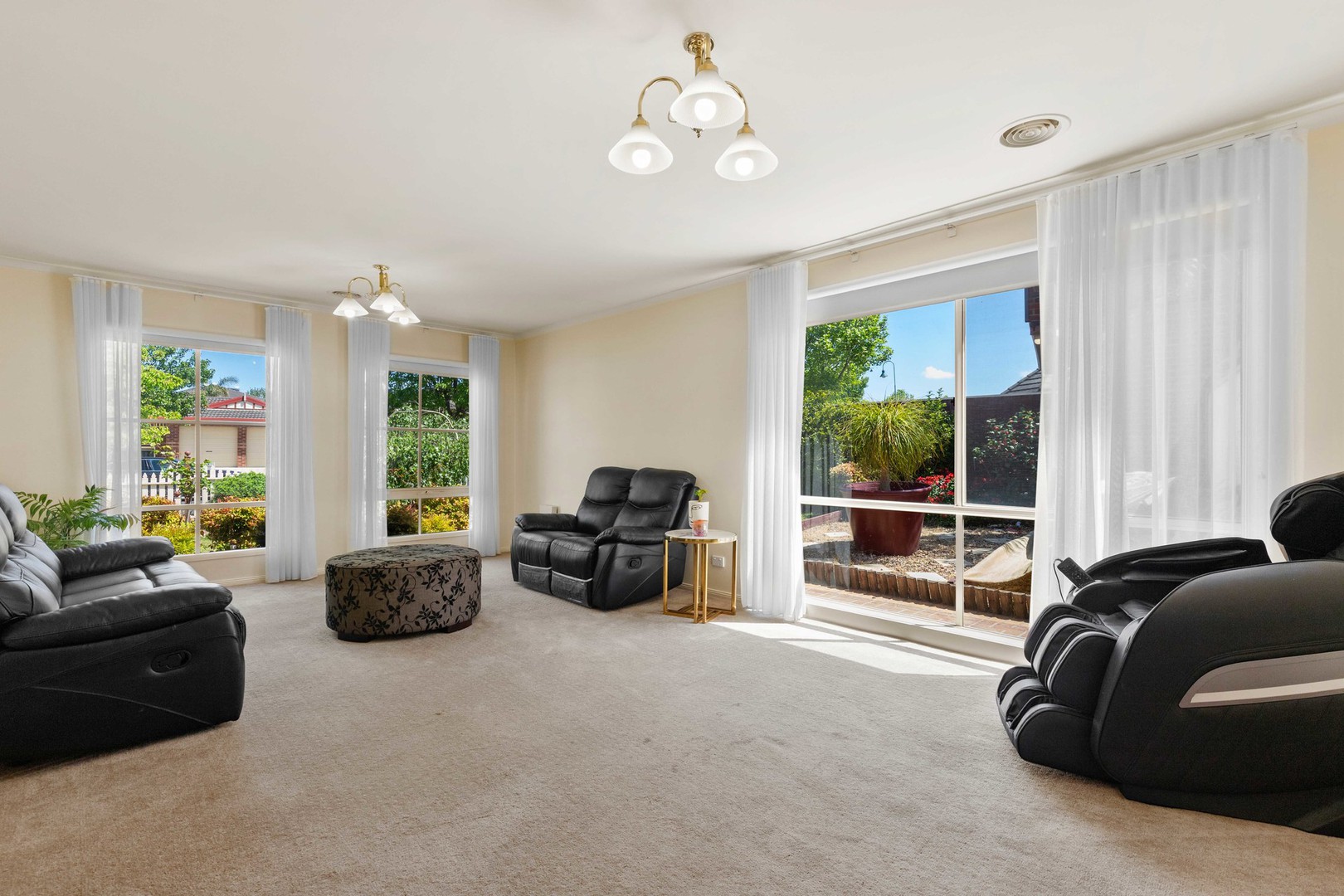 6 Langmore Drive, Hillside, VIC 3037, Hillside - Thumbnail 8