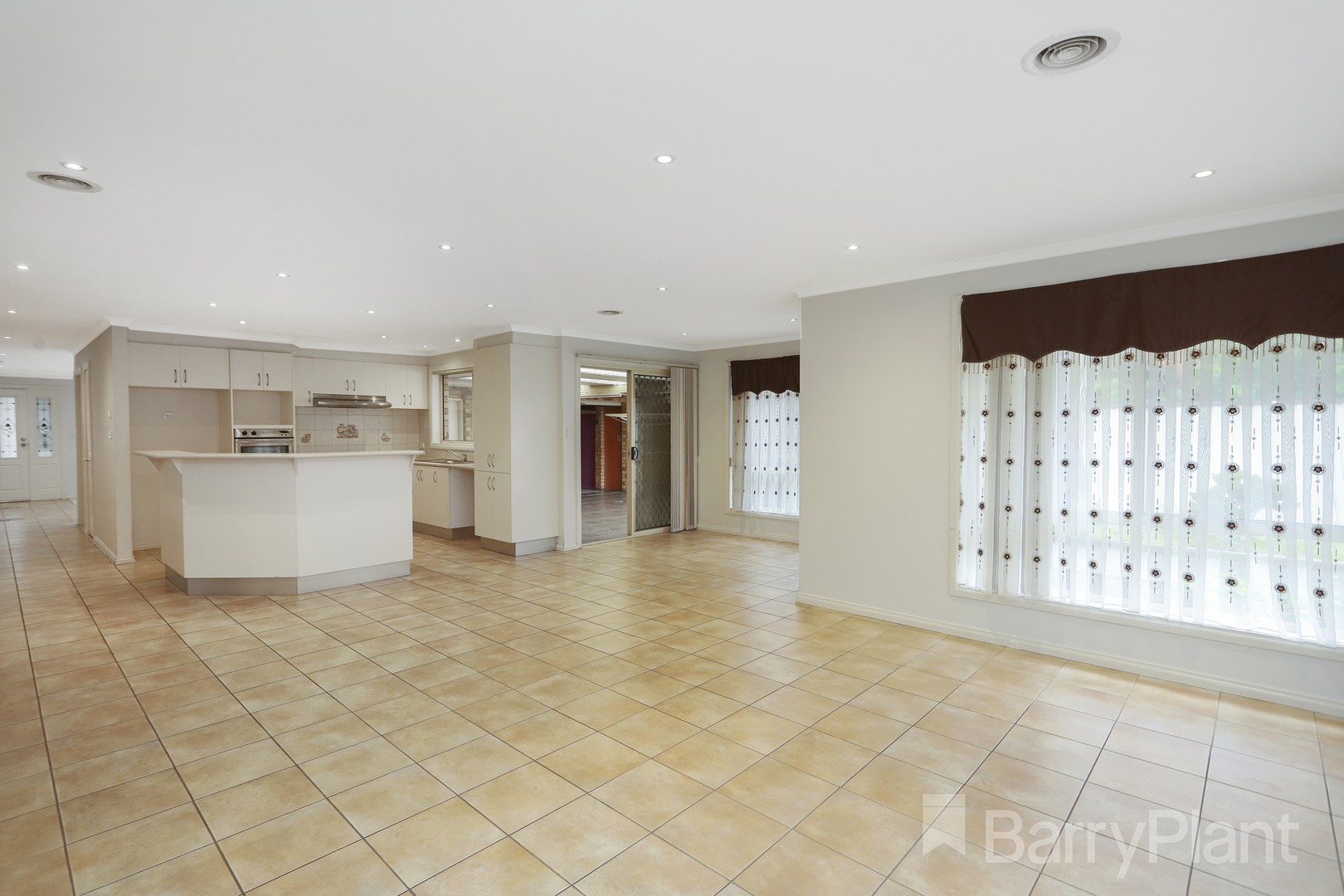 6 Lansdowne Road, Cairnlea, VIC 3023, Cairnlea - Thumbnail 7