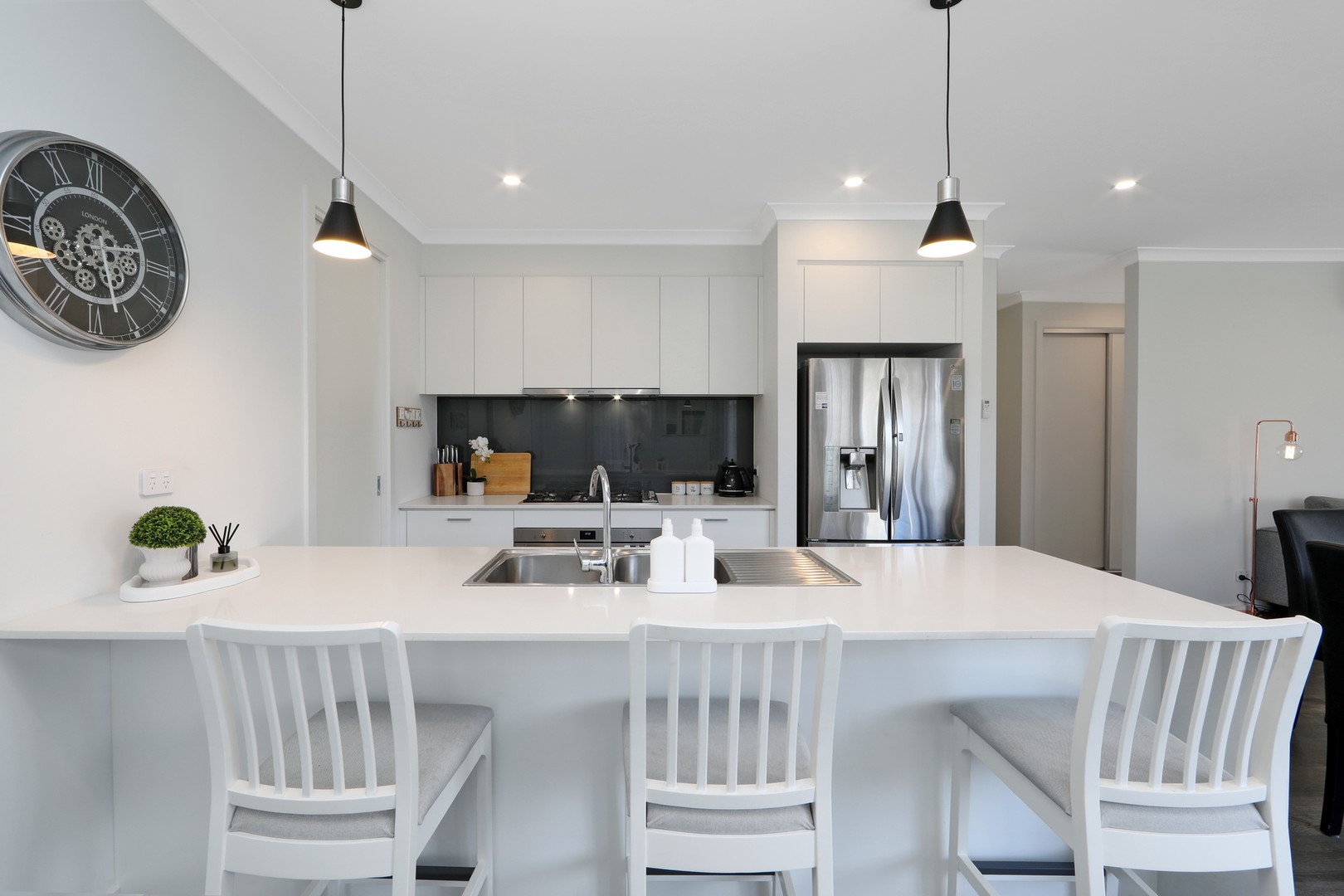 6 Laurina Close, Lysterfield, VIC 3156, Lysterfield - Thumbnail 2