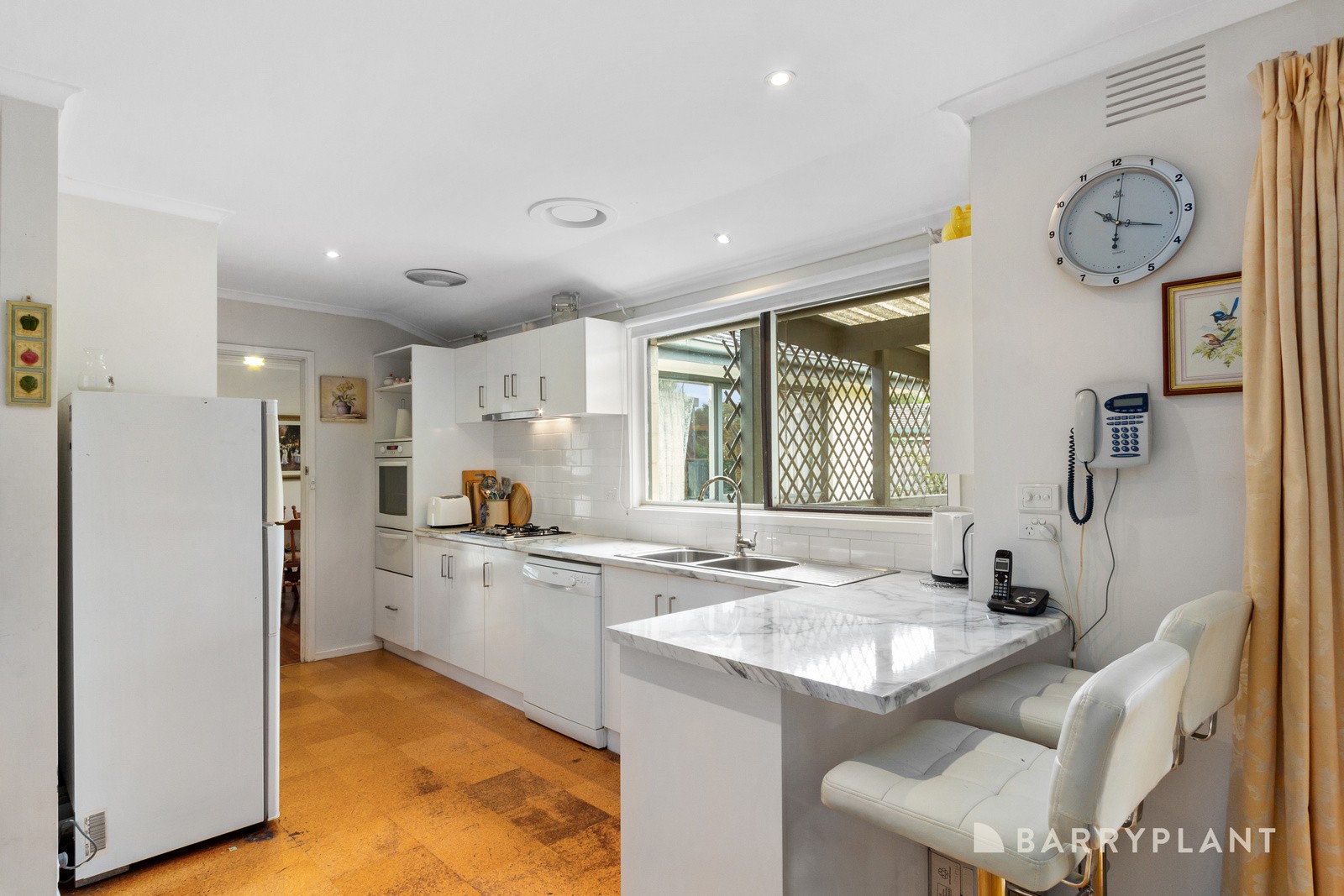 6 Lenham Close, Ferntree Gully, VIC 3156, Ferntree Gully - Thumbnail 4