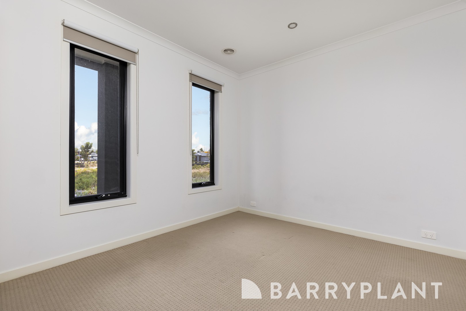 6 Lenox Walk, Point Cook, VIC 3030, Point Cook - Thumbnail 2