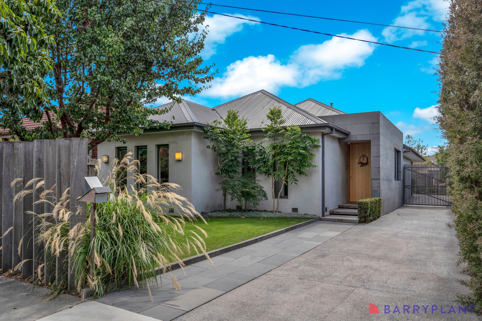 6 Locksley Avenue, Reservoir, VIC 3073, Reservoir - Thumbnail 2
