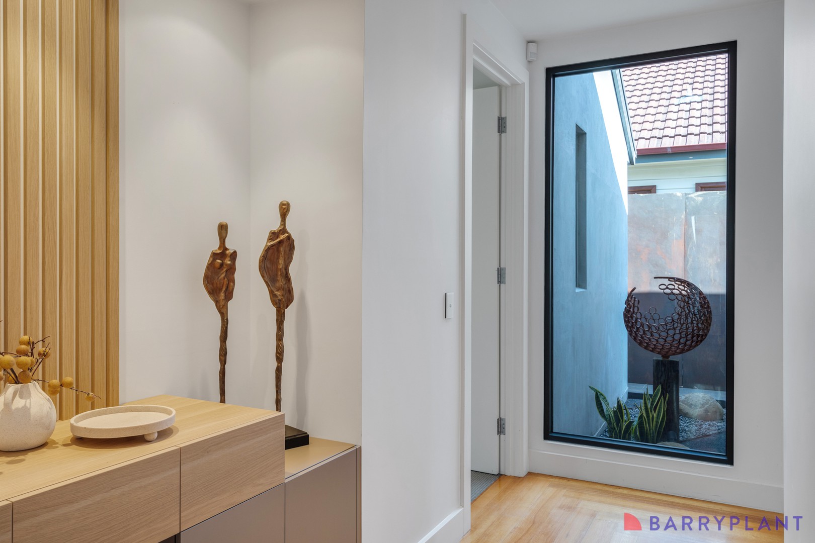 6 Locksley Avenue, Reservoir, VIC 3073, Reservoir - Thumbnail 4