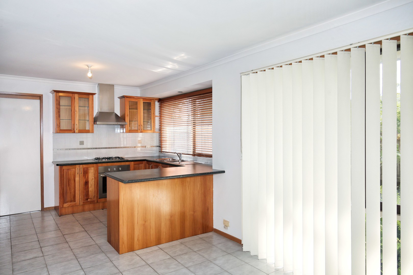 6 London Court, Craigieburn, VIC 3064, Craigieburn - Thumbnail 4