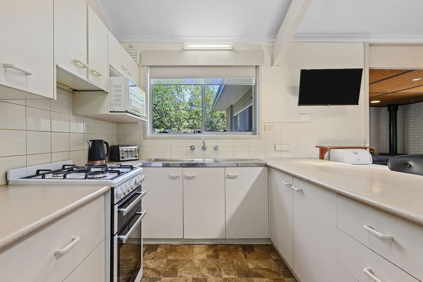 6 Lorikeet Court, Frankston, VIC 3199, Frankston - Thumbnail 4
