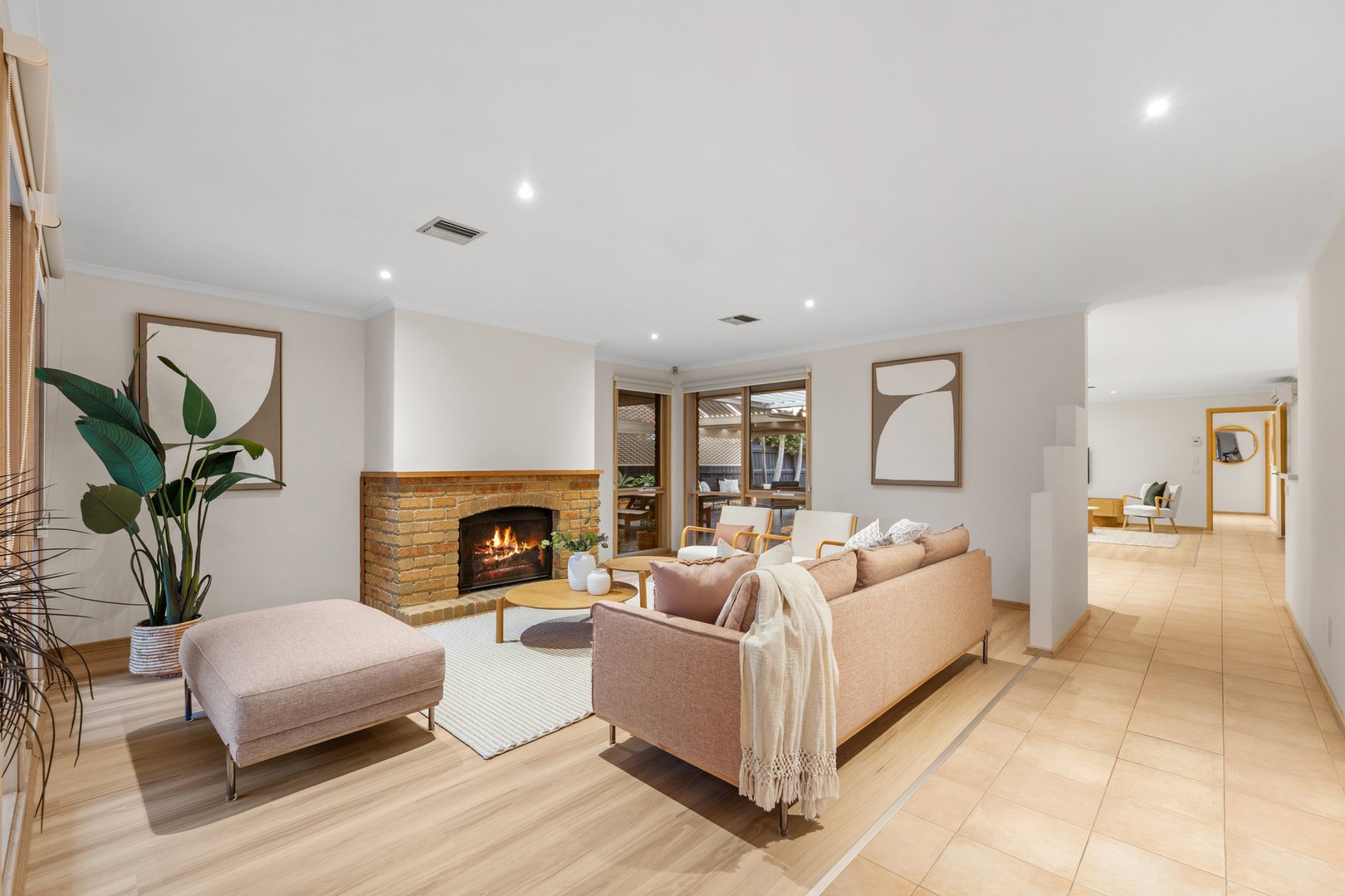 6 Lynne Court, Taylors Lakes, VIC 3038 - Thumbnail 2 - 07/10/2026