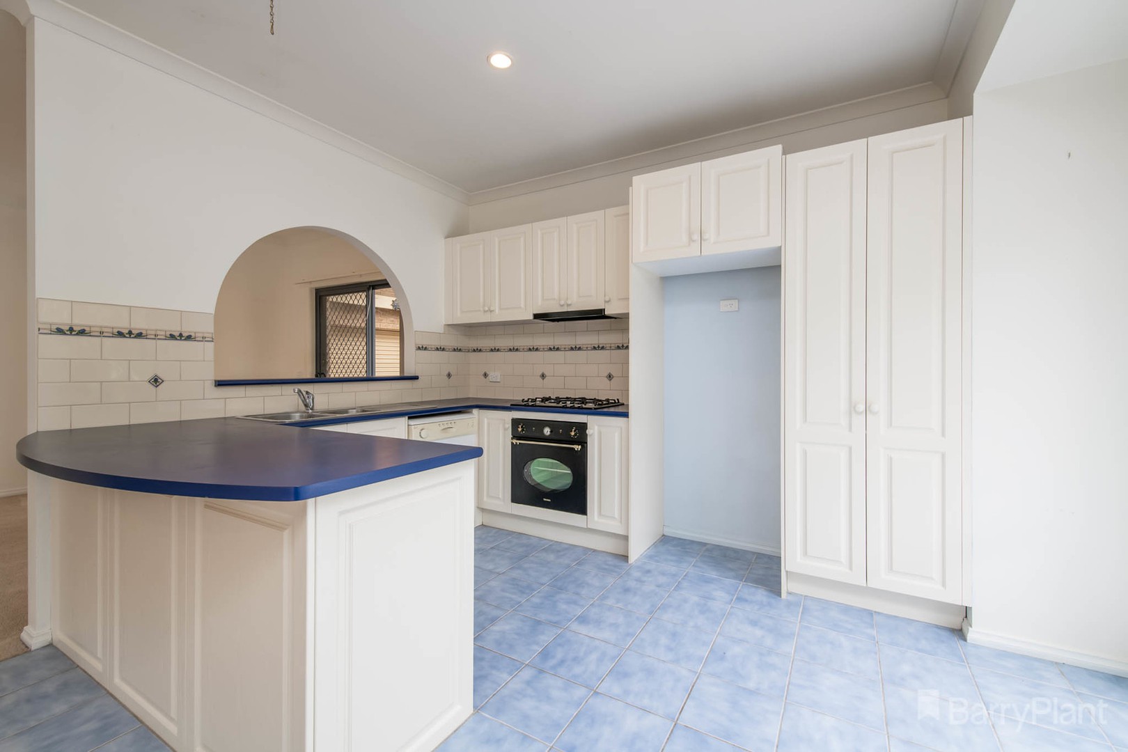 6 MacAlister Place, Pakenham, VIC 3810, Pakenham - Thumbnail 3