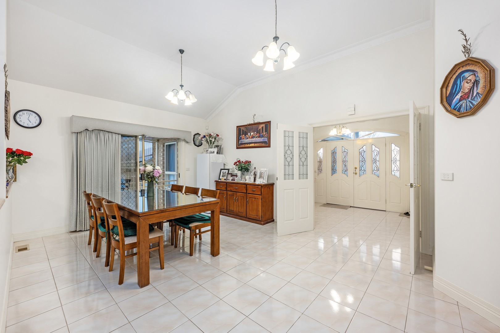 6 Mackenzie Close, Taylors Lakes, VIC 3038, Taylors Lakes - Thumbnail 3