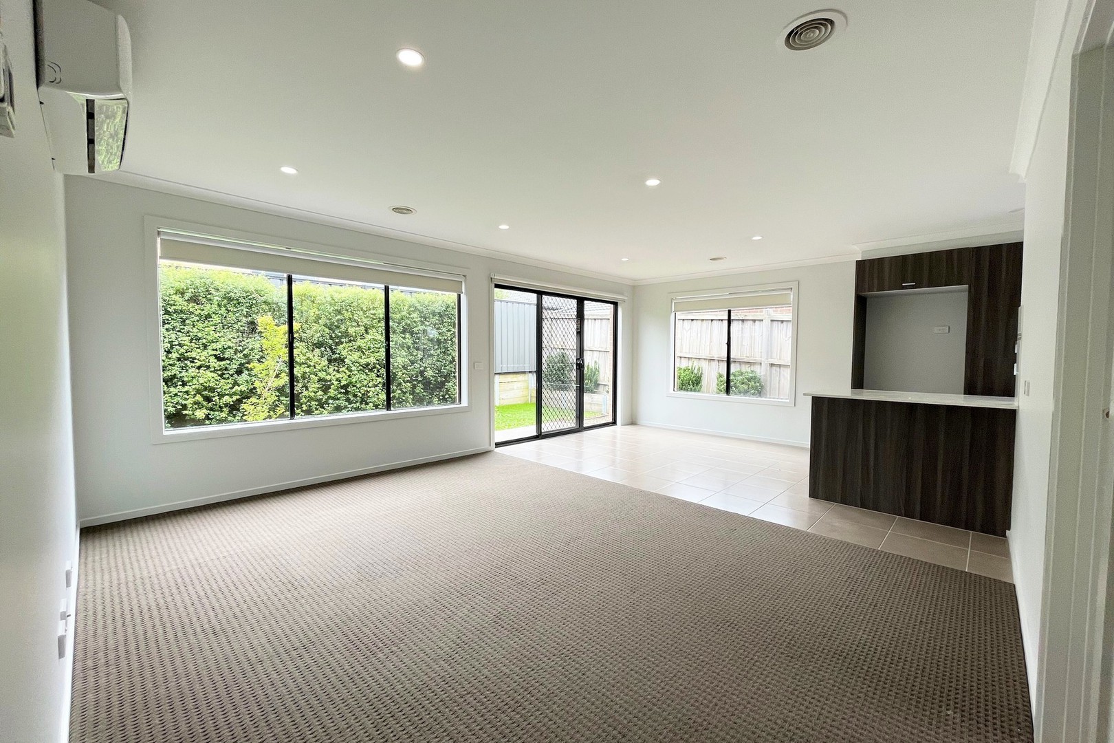 6 MacLeod Circuit, Pakenham, VIC 3810, Pakenham - Thumbnail 2