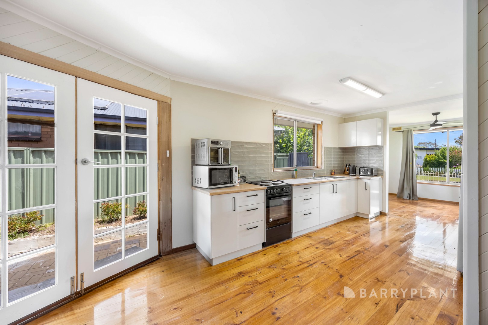 6 Manneville Street, Wendouree, VIC 3355 - Thumbnail 2 - 16/12/2025